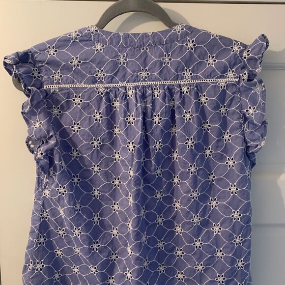 SUNDANCE CATALOG Florina Eyelet Top Size Medium Blue White Flutter Cap Sleeve - Picture 15 of 16